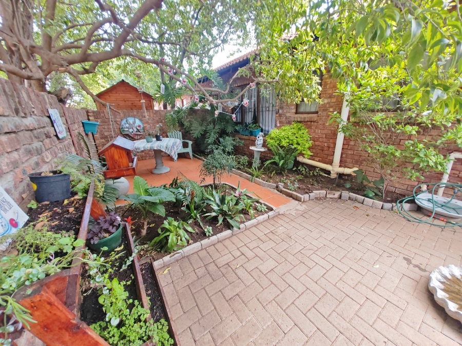 3 Bedroom Property for Sale in Langenhovenpark Free State